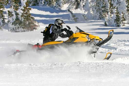 photo of snowmobile on Carson Pass, CA
